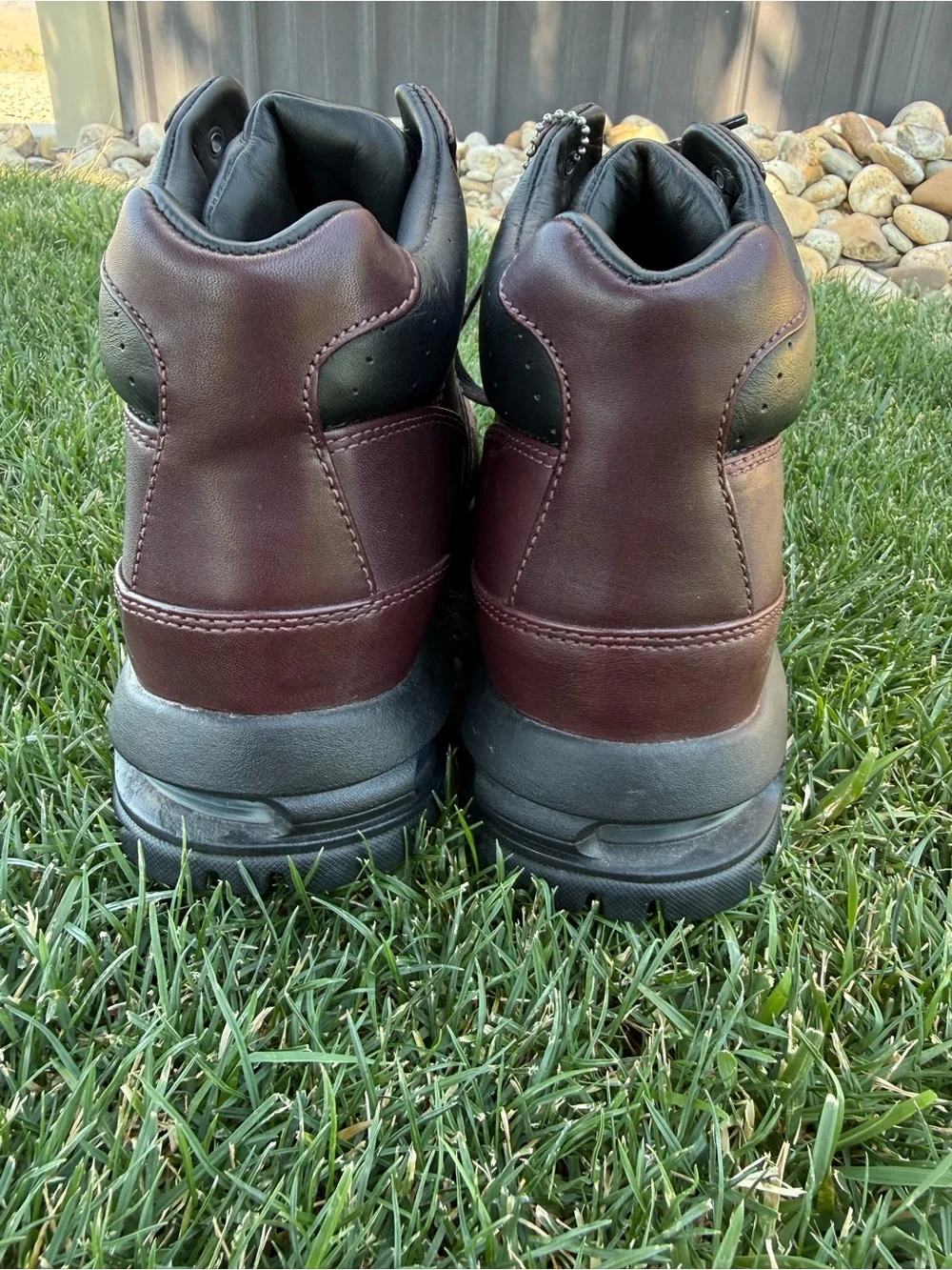 Nike ACG Air Max Goadome Leather Hiking Boots Burgundy Mens Size 10 New W/O Tag.
